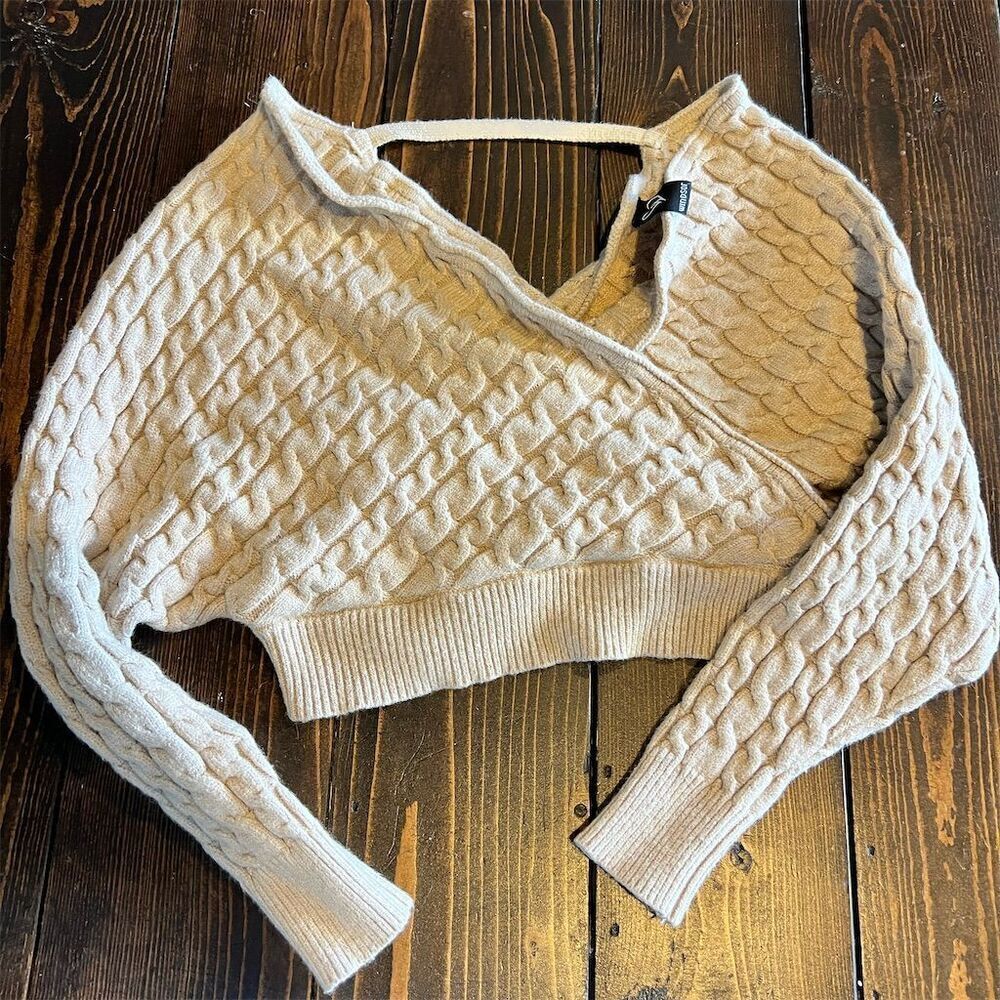 Windsor Women's Ivory Asymmetric Cropped Cable-Knit Sweater S